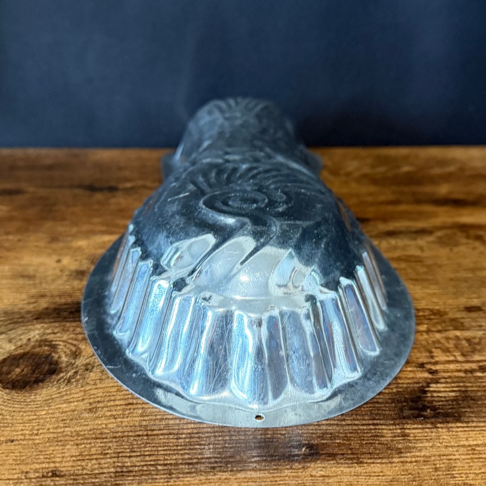Fish Jello Mold Wall Decoration/Art - Picture 13 of 13
